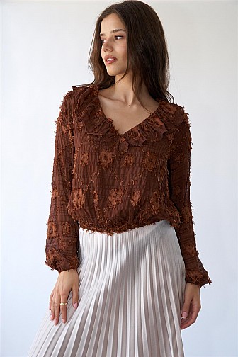 FLOWER APPLIQUE LONG SLEEVES BLOUSE