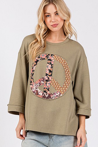 3/4 SLEEVE WITH PEACE SIGN APPLIQUE LOOSE FIT TOP