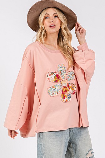 DAISY FLOWER PATCH FRONT TERRY KNIT TOP