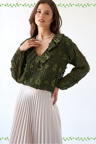 FLOWER APPLIQUE LONG SLEEVES BLOUSE