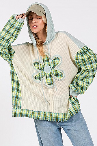 SOLID WAFFLE WITH PLAID PRINT DAISY PATCH HOODIE