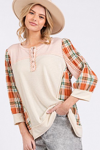 PLAID CONTRAST BUTTON-DOWN TOP