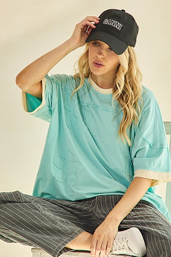 RETRO FLOWER EMBROIDERED OVERSIZED TEE
