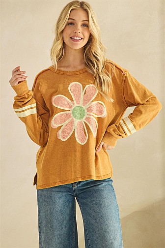 RETRO DAISY GRAPHIC SWEATSHIRT